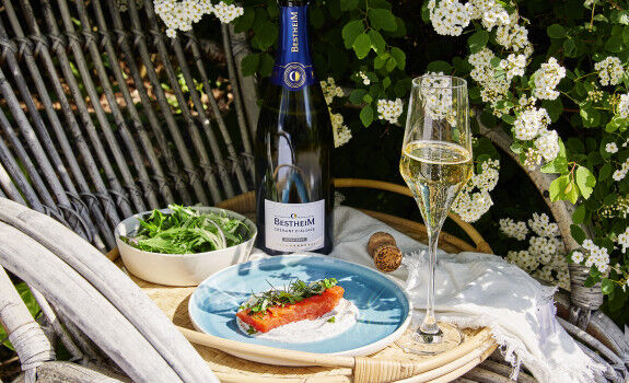 Gravlax de truite au bibeleskaes & Crémant Extra Brut
						        
